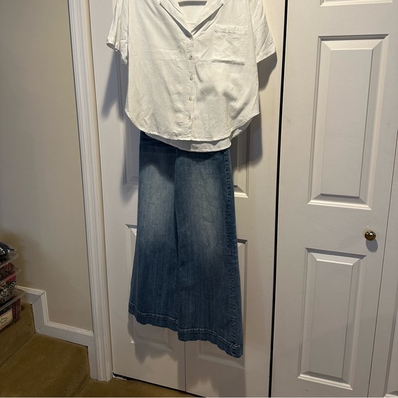 Sundance Driftwood Flare Jeans with Classic Style - Picture 4 of 7